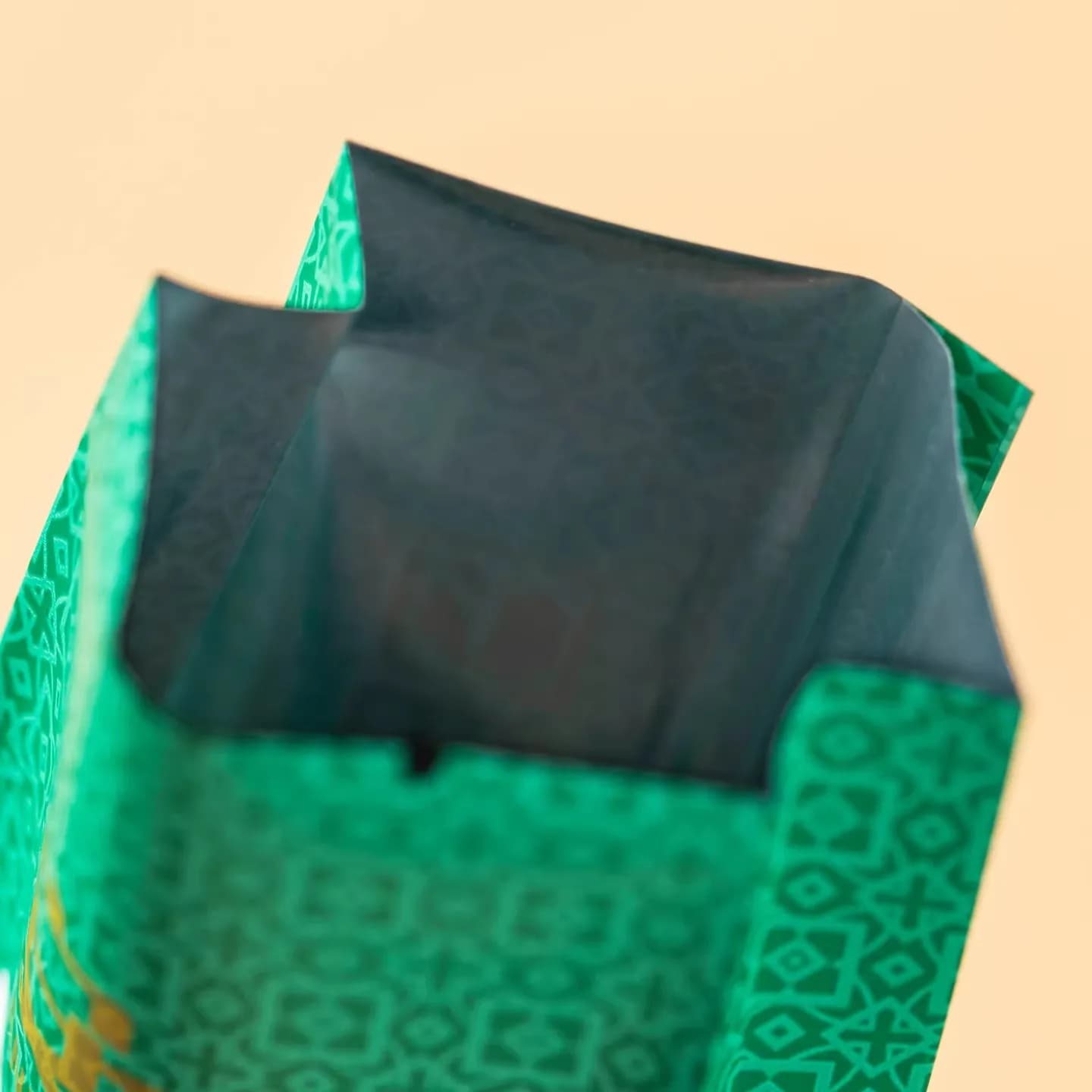 Cost-effective Tie GuanYin Aluminum Foil Bag Colorful Famous China Tea Bags DaHongPao JinJunMei 4-pack Customize Combination Bag - image 6