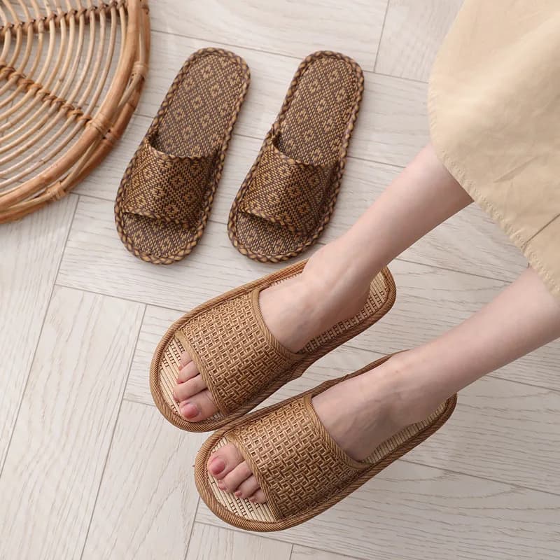 2026 Unisex Bamboo Rattan Woven Slippers Thick Sole Indoor Breathable Non Slip Household Four Seasons Home Shoes