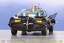 Corgi 1:46 Batmobile Batman and Robin - image 5