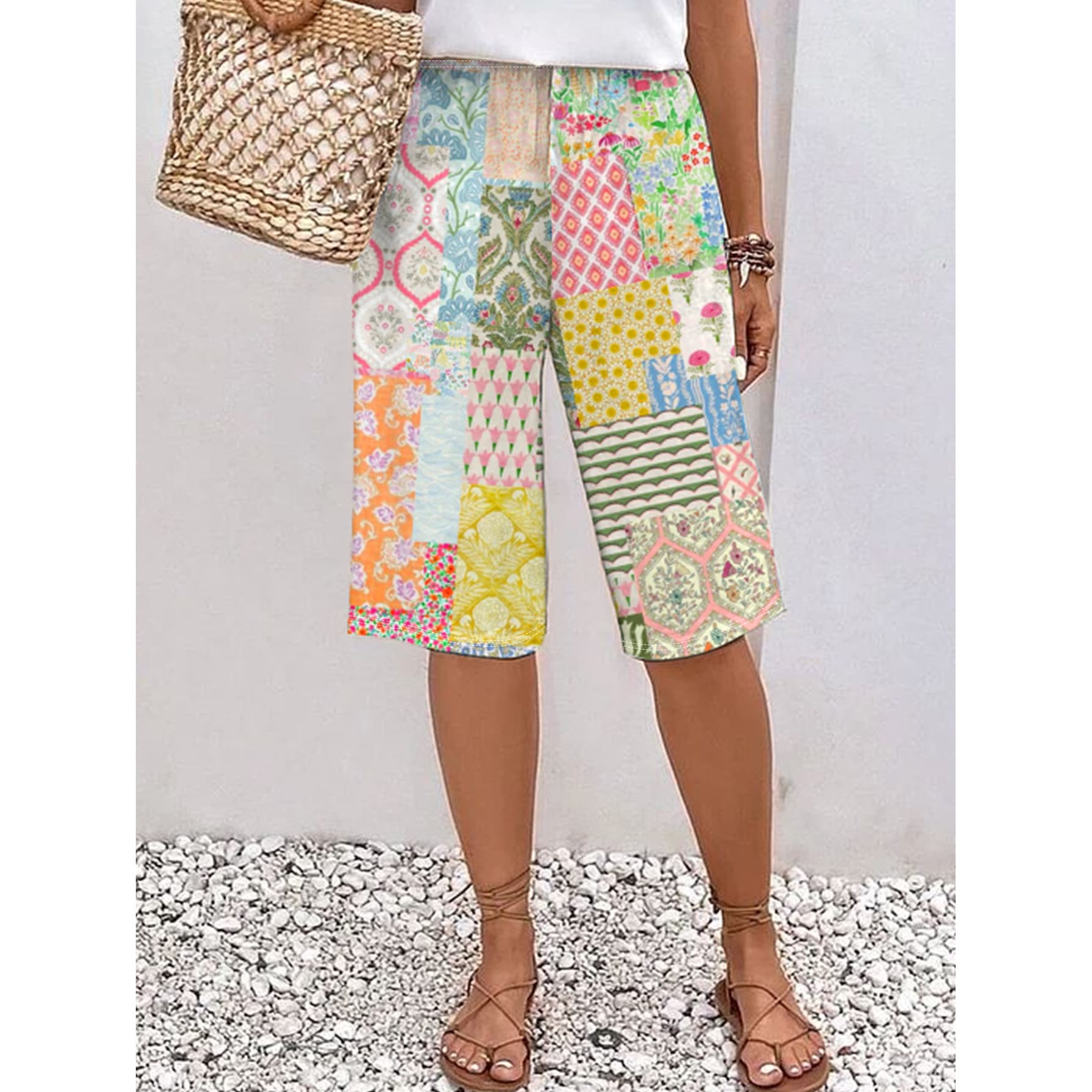 Casual Vacation-Style Women'S Shorts Featuring a Small Floral Patchwork Design for Spring And Summer