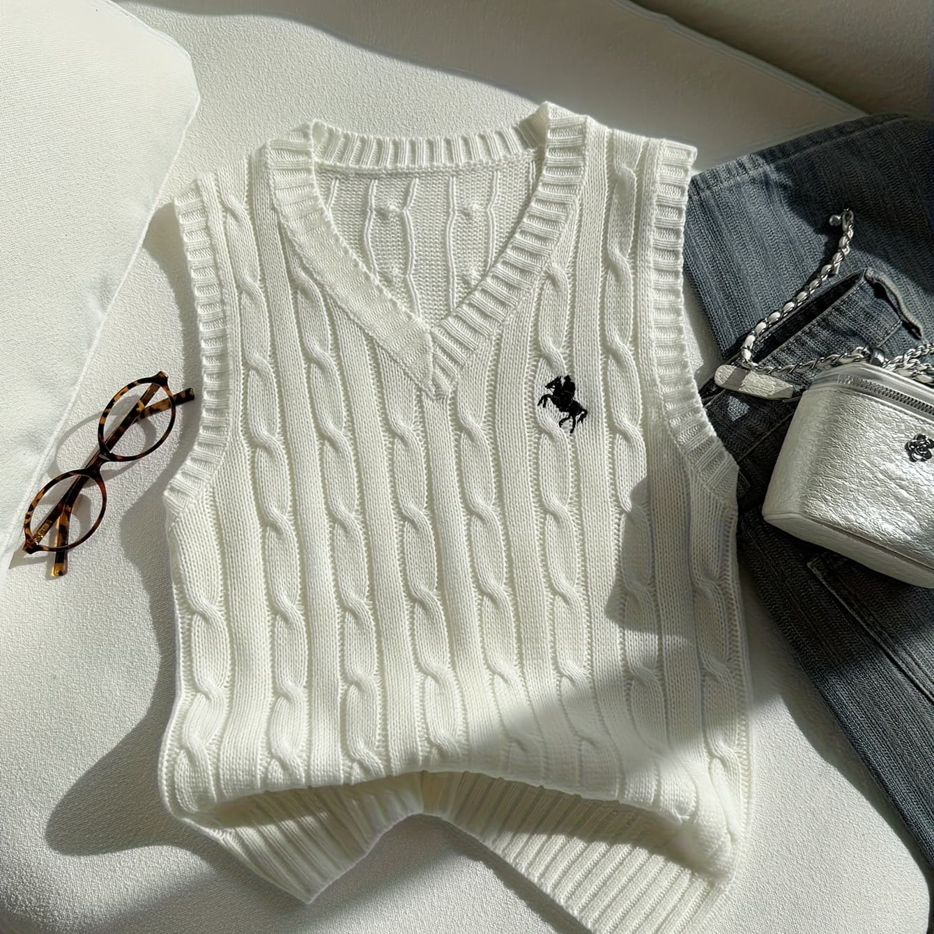 QD1020073+Directed Style+Women's Spring/Summer New Arrival, Elegant Casual Commute Outing, College Style Textured Twisted, V-Neck Sleeveless Sweater Vest